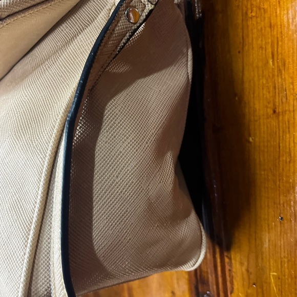 GUESS SAND SANFORD BOW BUCKLE SATCHEL HANDBAG BAG PURSE - Picture 3 of 6